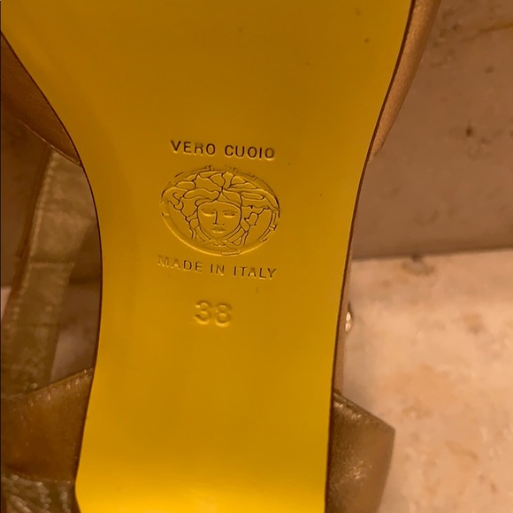 Authentic Versace gold heels size 38 - Picture 6 of 6